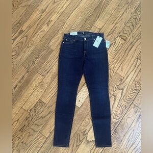 NWT - 7 for all mankind- skinny jeans - size 30
